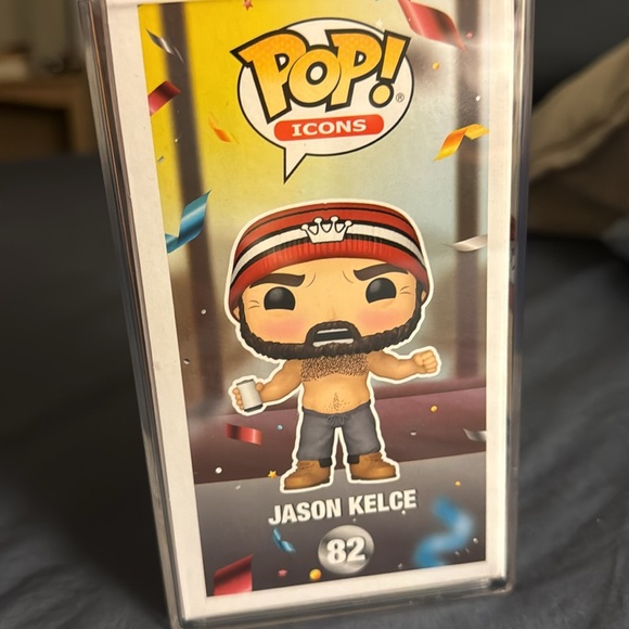 Jason Kelce Pop Funko in special display box - Picture 4 of 6